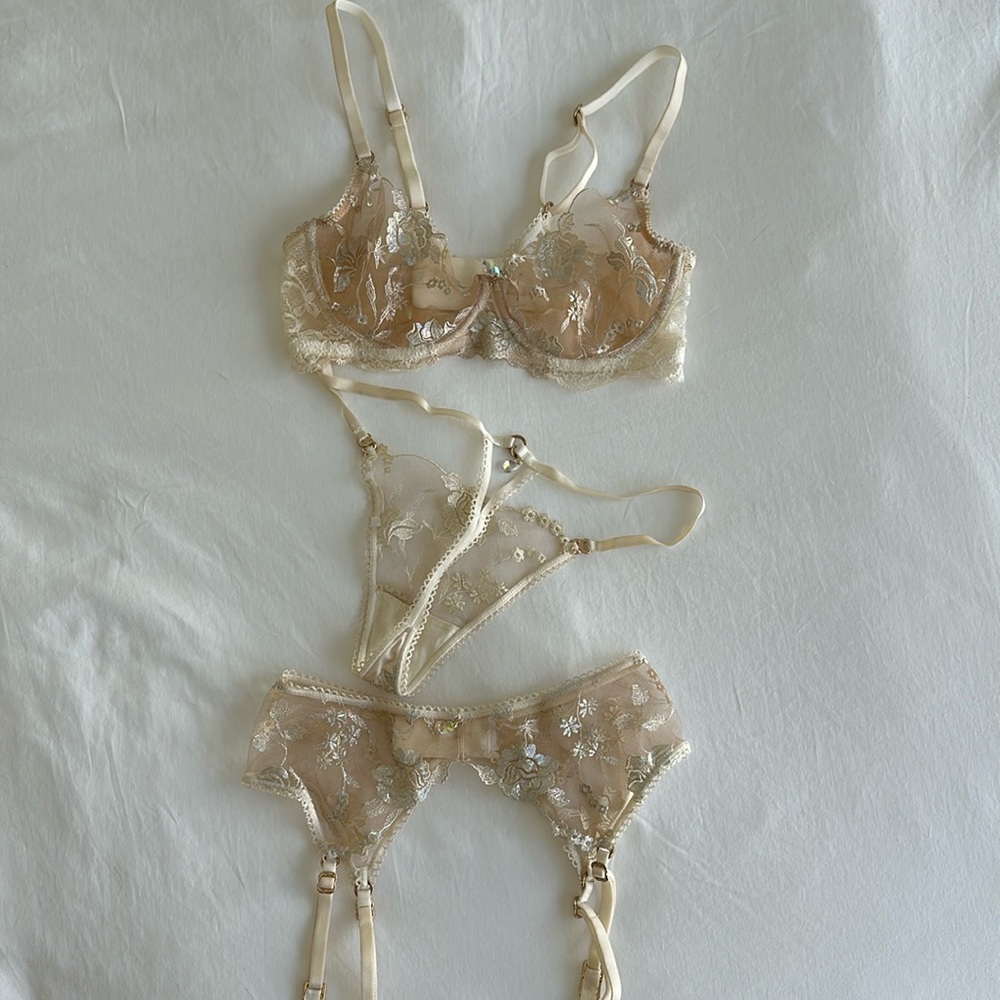 Honey Birdette